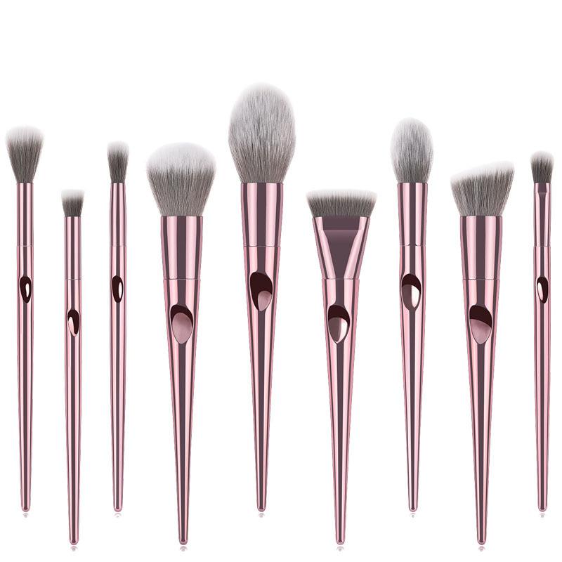 10 Long Makeup Brushes